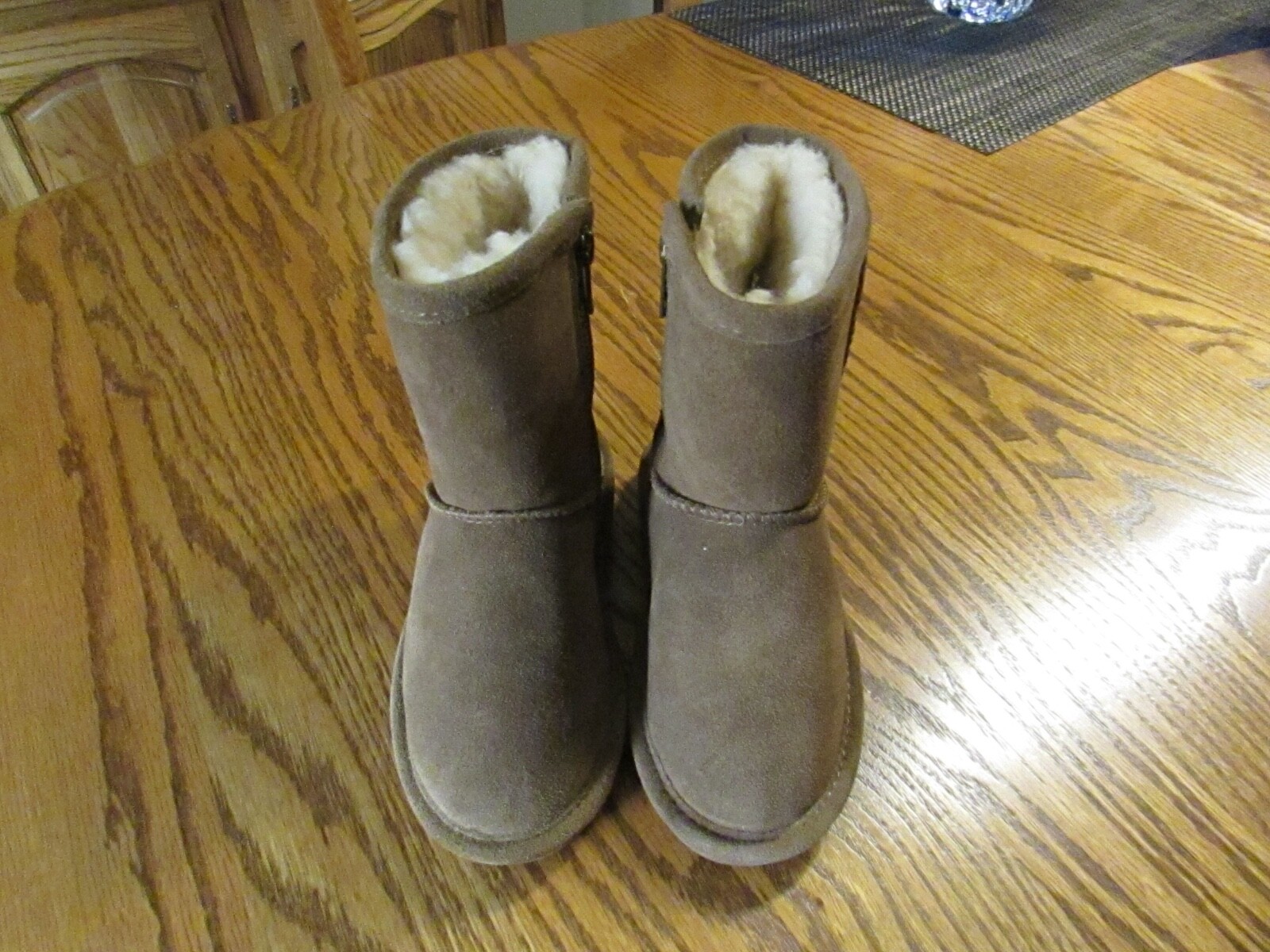 Picture 2 of 8