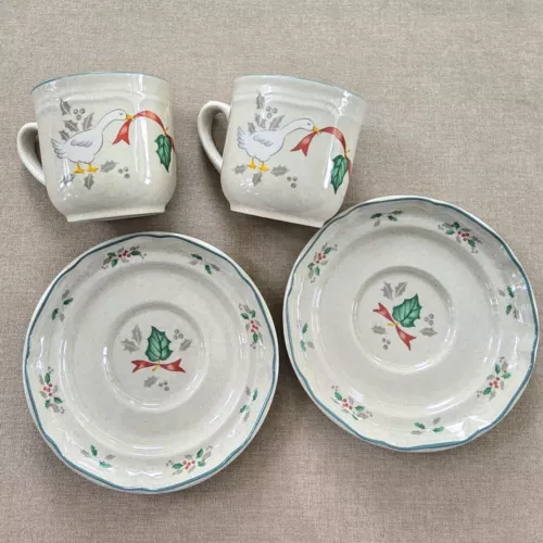 VTG MARMALADE CHRISTMAS Cups & Saucers Set Of TWO 1989 Stoneware Intl China CO