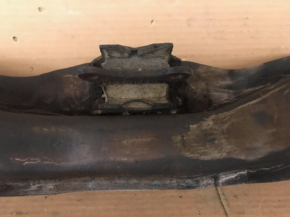 68-74 AMC JAVELIN SST AMX TRANSMISSION CROSS MEMBER MOUNT OEM - Image 3 of 4