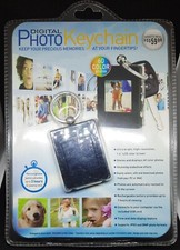 Innovage Digital Photo Keychain LCD Screen 60 Color Photos W USB Cord New