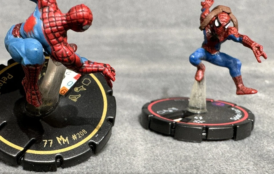 Heroclix Lote De 2 Spiderman 042 Rojo Peter Parker 208 Oro DC Wizkids 2004 Foto 2 de 4