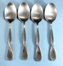 Oneida Aquarius * Set of 4 * Place / Soup Spoons Stainless 18/0 Glossy 7"