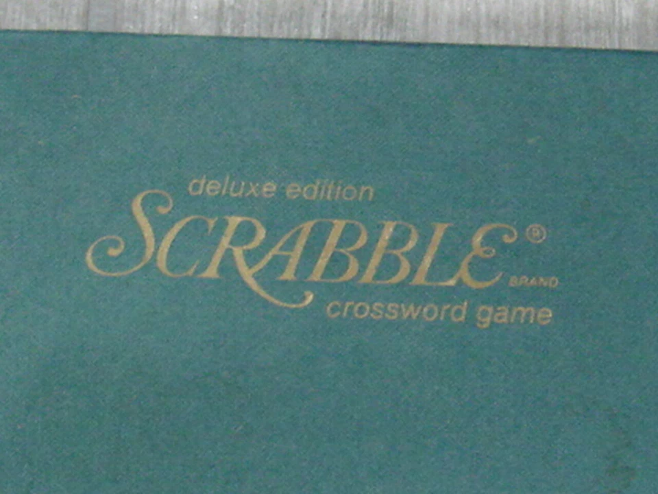 Vintage 1976 Selchow & Righter Deluxe Edition SCRABBLE Crossword Game Turntable - Image 3 of 4