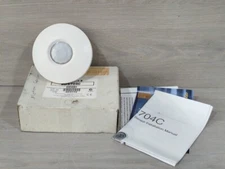 DYNALITE DUS704C F/W 2.32 UNIVERSAL SENSOR CEILING MOUNT - WITH FILTHY BOX