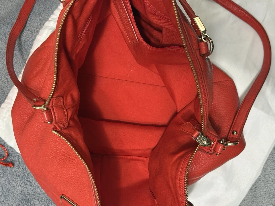 CoachF34494Kelsey Cuero Guijarro Rojo Hombro Bolso Cartera con Cartera a Juego Foto 2 de 4