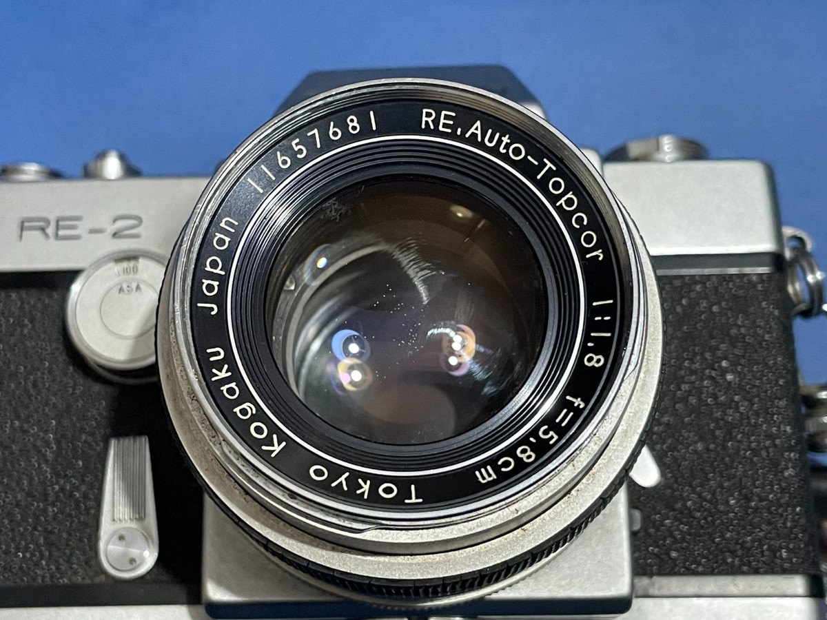 Topcon RE-2 35mm Film Camera w/ Auto-Topcor 58mm f/1.8 Lens
