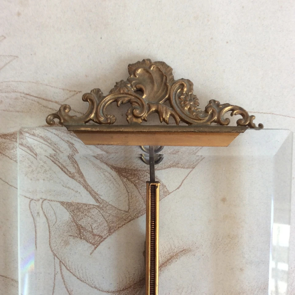 Ancien Cadre Photo Laiton et Verre Biseauté Epoque XIXème - Photo 4/4