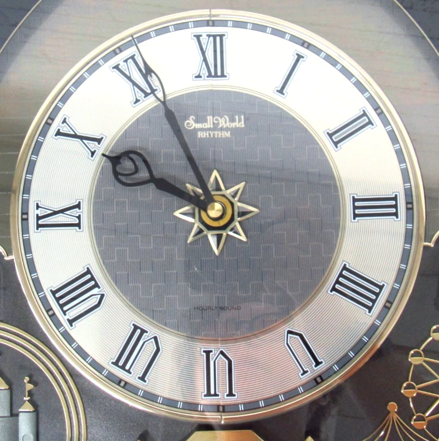 Reloj de Pared Rhythm Small World Timecracker Ultra 2 Movimiento Mágico Musical 4MH797 Foto 4 de 4