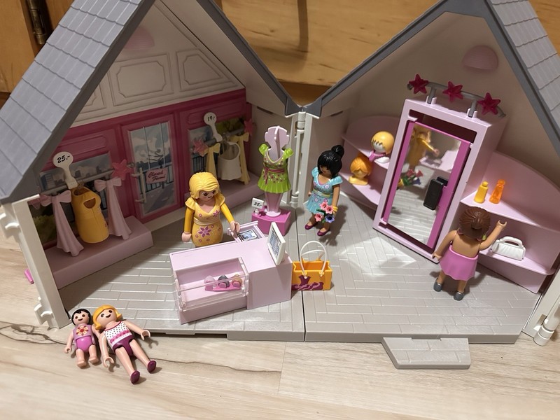 Playmobil Doll Playset Fashion & Beauty Boutique with Doll & Accessories