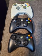 3x Microsoft Xbox 360 Wireless Controllers Bl...