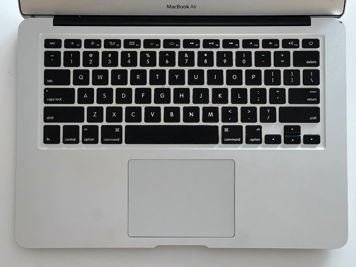 2012 macbookAir 13インチ i5 4GB 64GB s-l400.jpg
