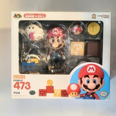 Nendoroid 743 Mario Figure Super Mario with Smile, Serious Face & Accessories