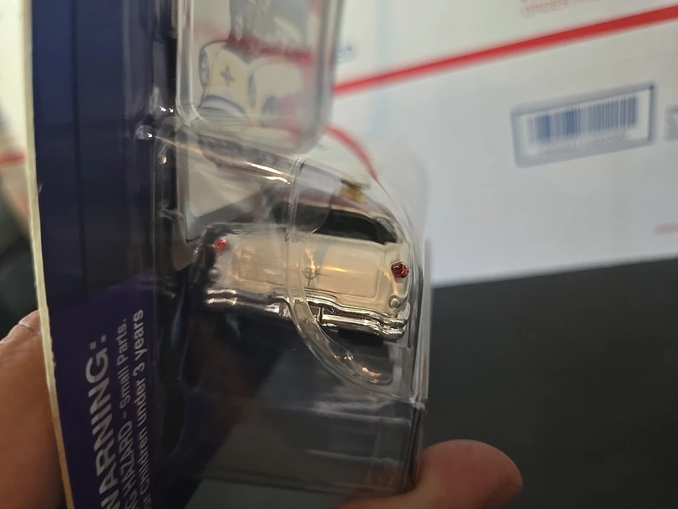 1956 Oldsmobile 88 Muscle Machines Die Cast 1:64 Scale On Card 03-10 - Image 4 of 4