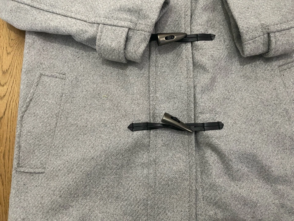 BNWT GAP LADIES LIGHT GREY LONG HOODED WOOL TOGGLE BUTTON DUFFLE COAT SIZE L - Image 2 of 4