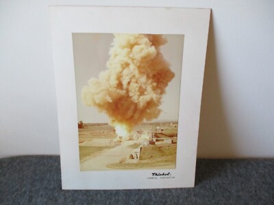 NASA/THIOKOL SATURN APOLLO 1st GEN PHOTO 14'' x-18'' ROCKET ENGINE TEST (1960s)