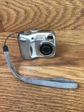 Nikon Coolpix 3100 3.2MP Digital Camera 3x Optical E3100 FOR PARTS ONLY 