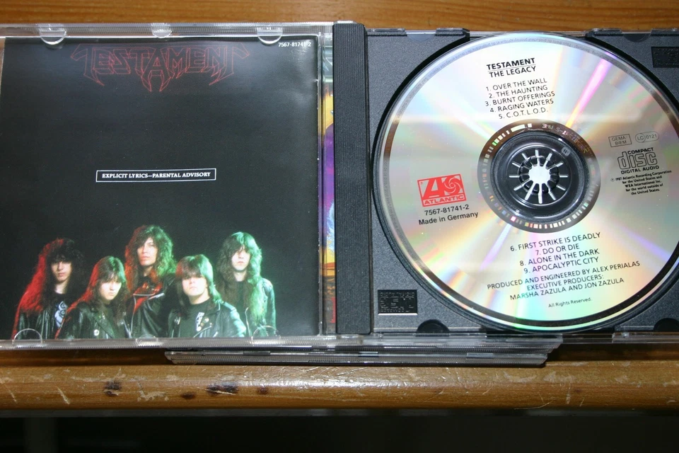 TESTAMENT-" THE LEGACY" CD 1995 - Bild 2 von 3