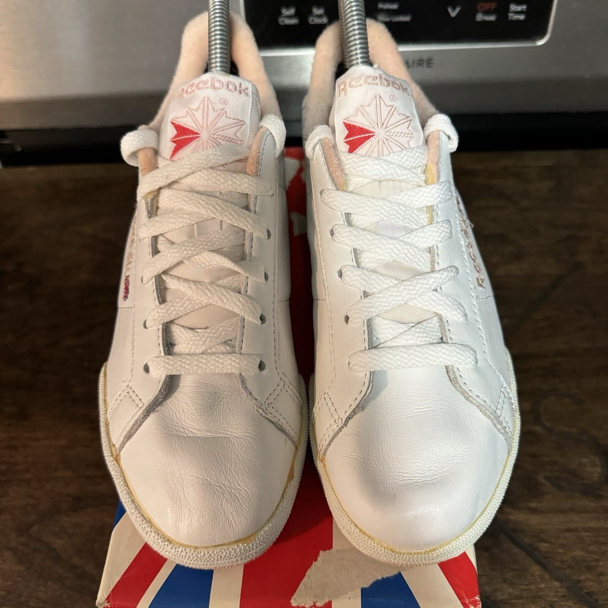 Reebok Vintage 80s Newport Classic Leather, White/Peach, 6-886 