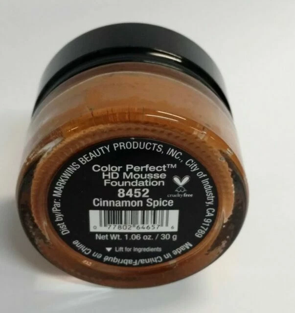 Fundación Black Radiance Mousse