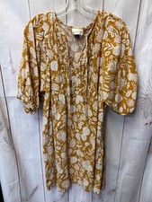 Universal Thread Women's Size M Yellow Dress