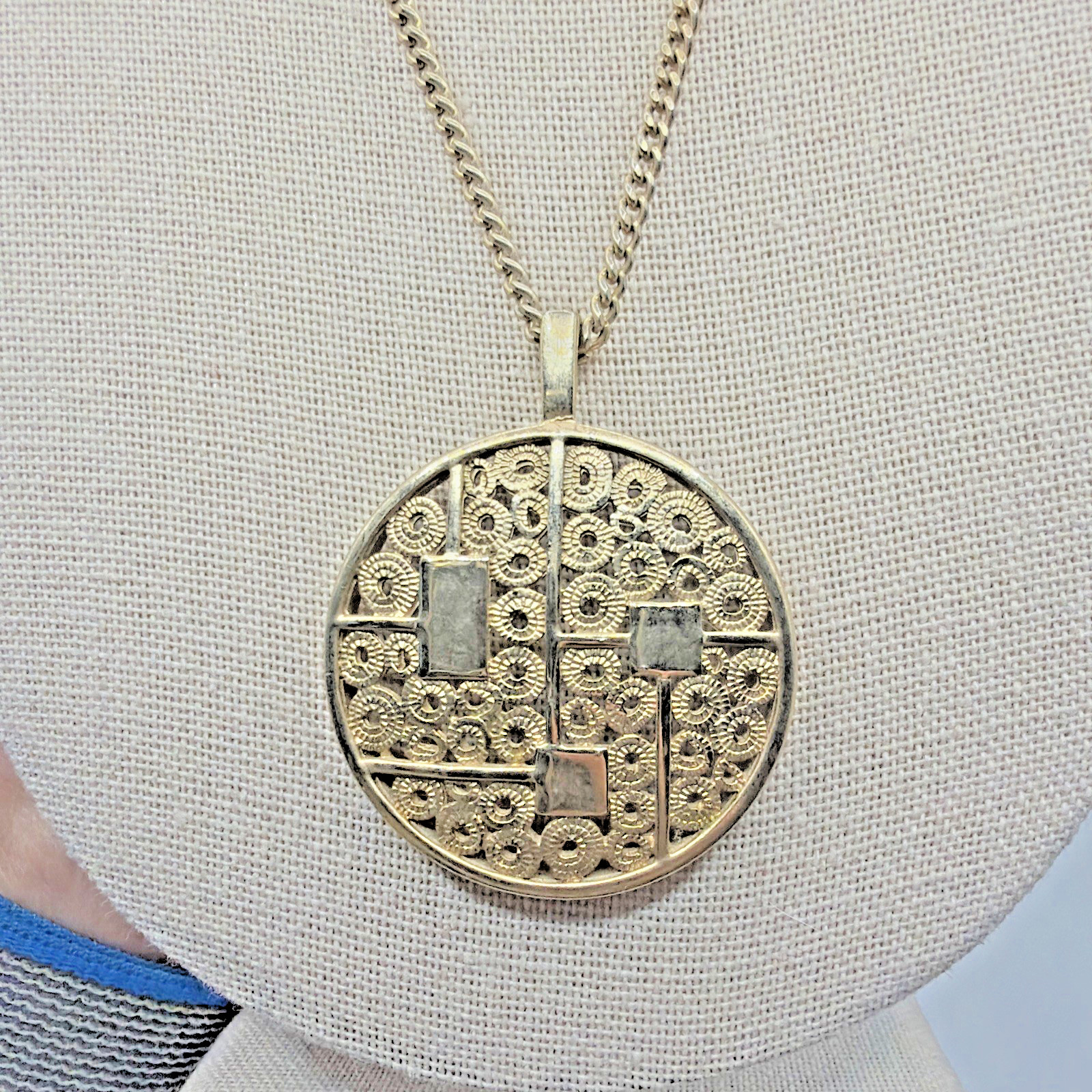 Vintage Sarah Coventry Pendant Necklace