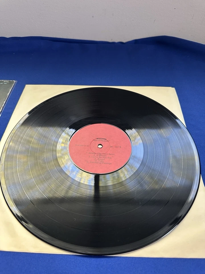 Nirvana "Nevermind" LP. Rare 1991 Russian Antrop Press, Red Label, VG Foto 4 de 4