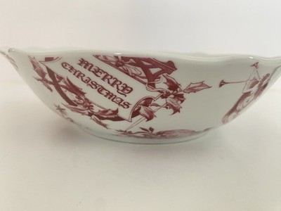BonJour Dinnerware Yuletide Garland Serving Bowl 9  Christmas Winter Holiday