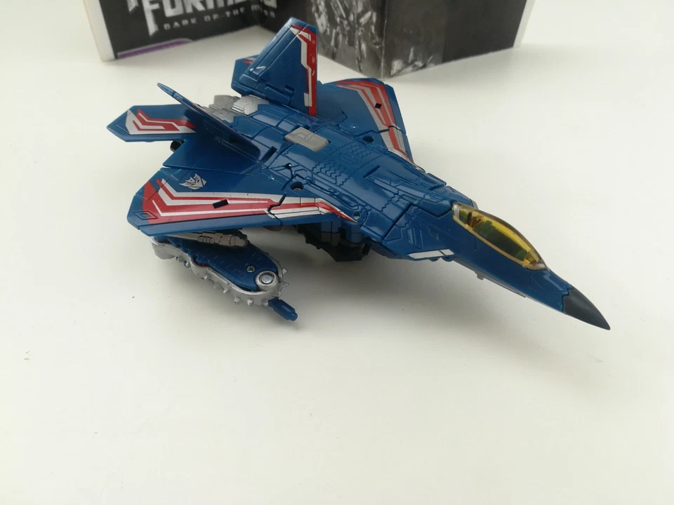Avion de chasse Transformers Dark Of The Moon Mechtech Thundercracker decepticon - Photo 4/4