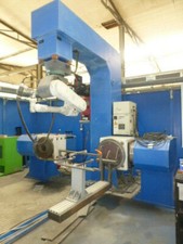 Schweißroboter PANASONIC mit 2 Manipulatoren und FRONIUS MigMag TPS 5000 TOPPi