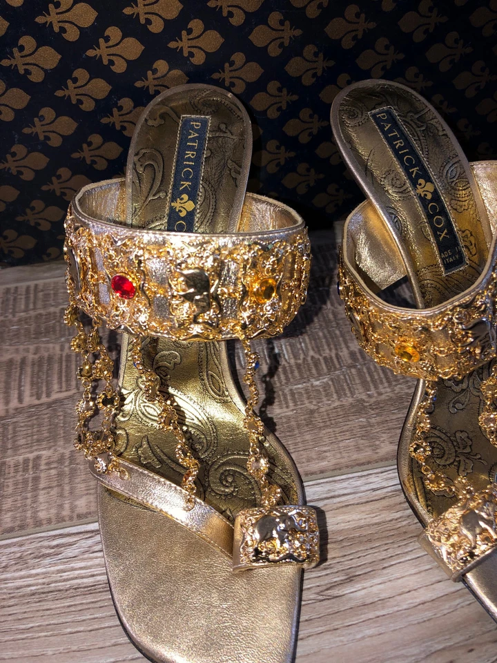 Sandalias de Cuero Dorado + Joyería PATRICK COX Talla 38 Nuevas en Caja Valor 450€ Foto 3 de 4