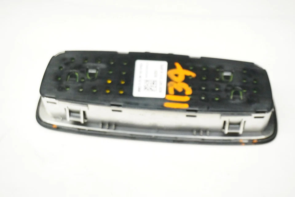 Luz domo de lectura trasera Audi Q3 2015-2018 negra 8U0947111A Foto 2 de 4