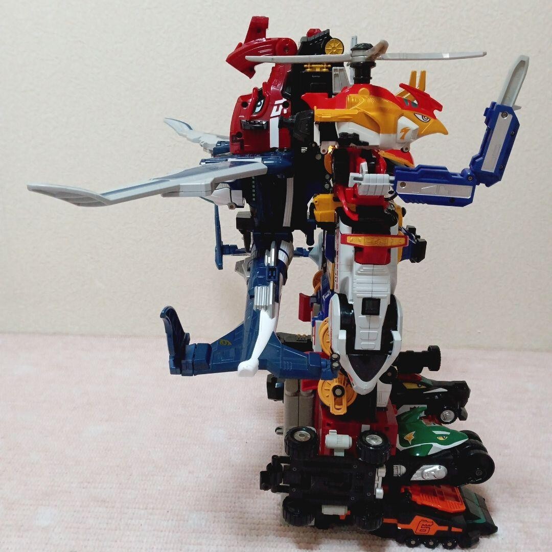 BANDAI Power Rangers Engin Sentai Go-Onger DX Engine-Oh G12