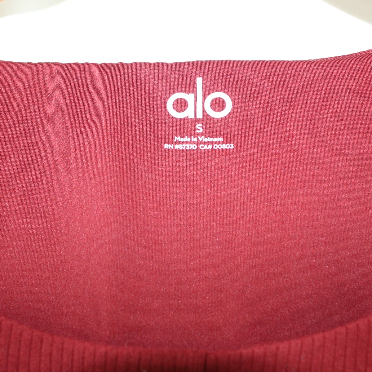 alo 正規 Blissful Henley Bra Top White Blissful Henley Bra Top – Elephant Clouds Apparel