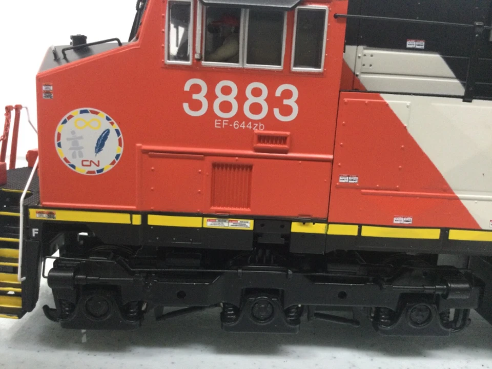 Atlas #30138193 Canadian National ES44AC Diesel #3883  2 Rail PS 3.0 NEW - Image 2 of 4