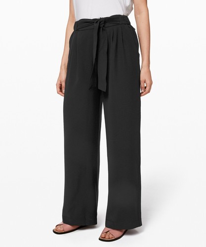 lululemon women's size 2 noir pants in 