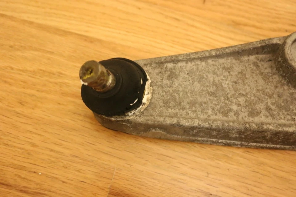 Нижний рычаг управления передний левый LATE OFFSET PPORSCHE 944 951.341.149.10 - Изображение 2 из 4