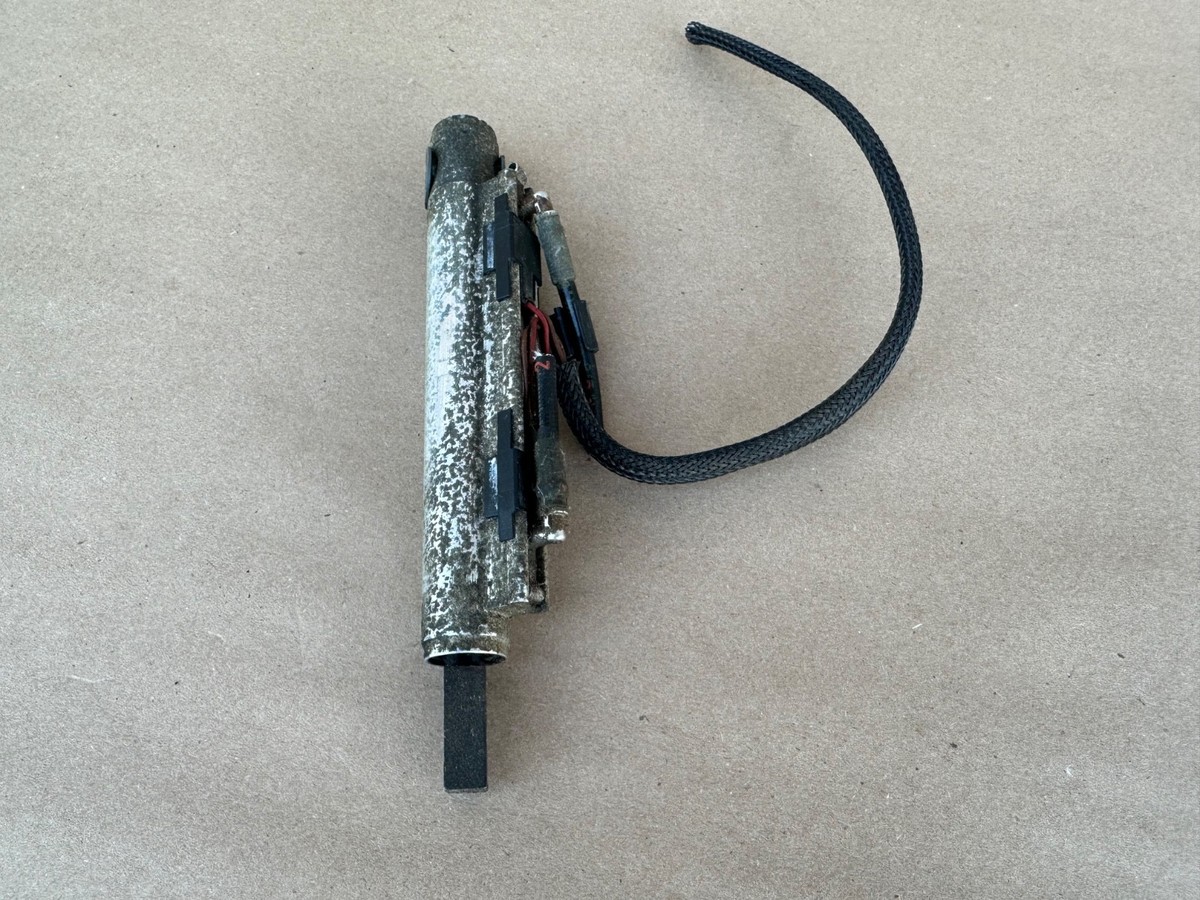 2004-2008 Chrysler Crossfire Convertible Left Bow Hydraulic