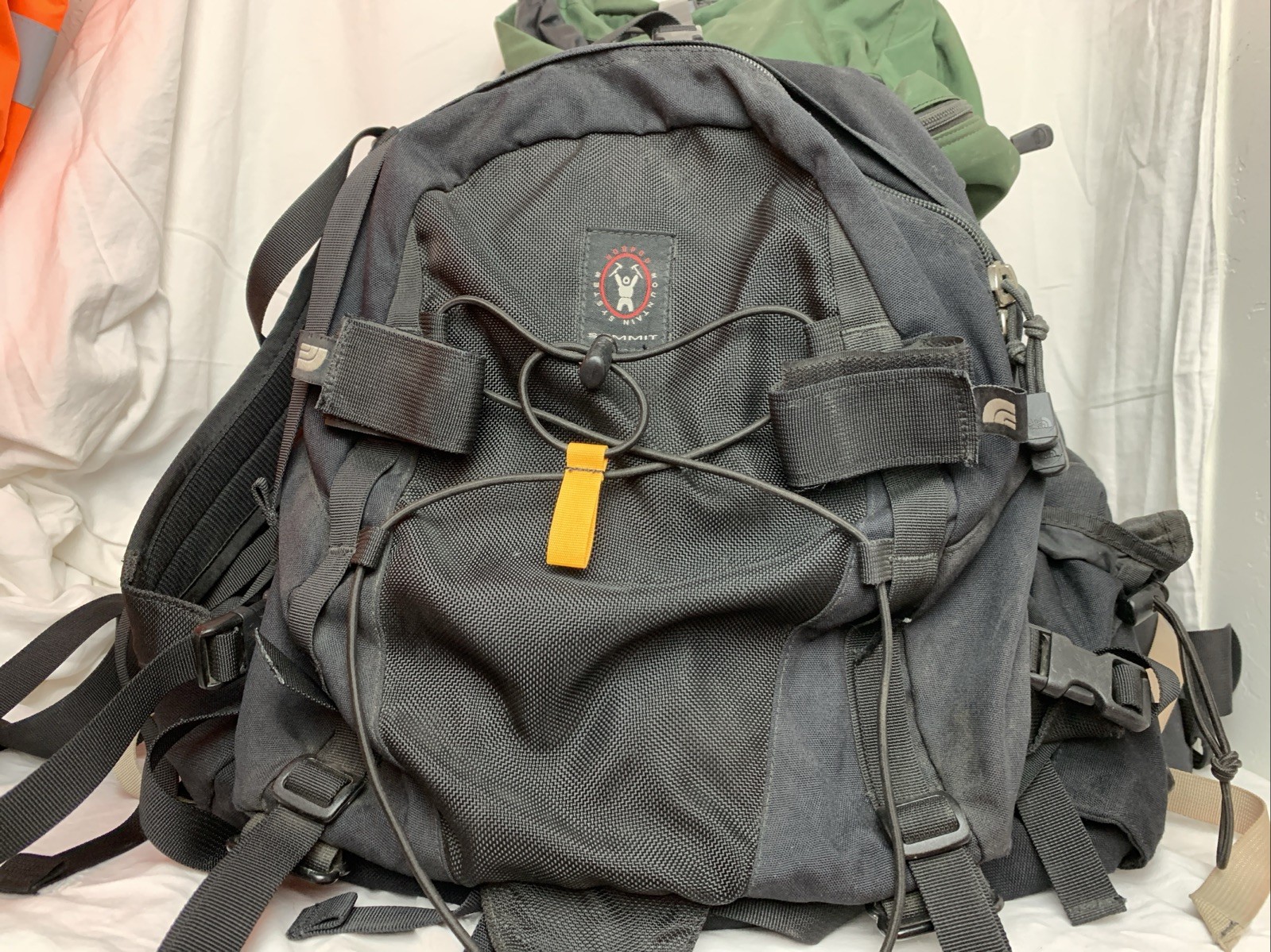 The North Face Stamina GREEN Backpack Men's 70L Internal Frame Hiking Pack