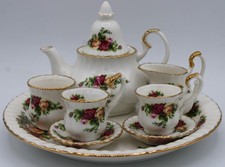 Royal Albert Old Country Roses 9 Pc. Le Petite Miniature Tea Set Bone China