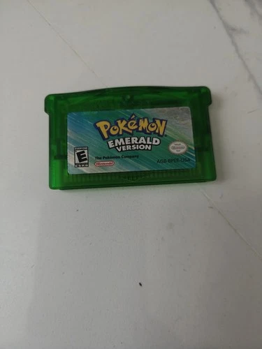 Pokemon Emerald Version (Nintendo Game Boy Advance, 2005)