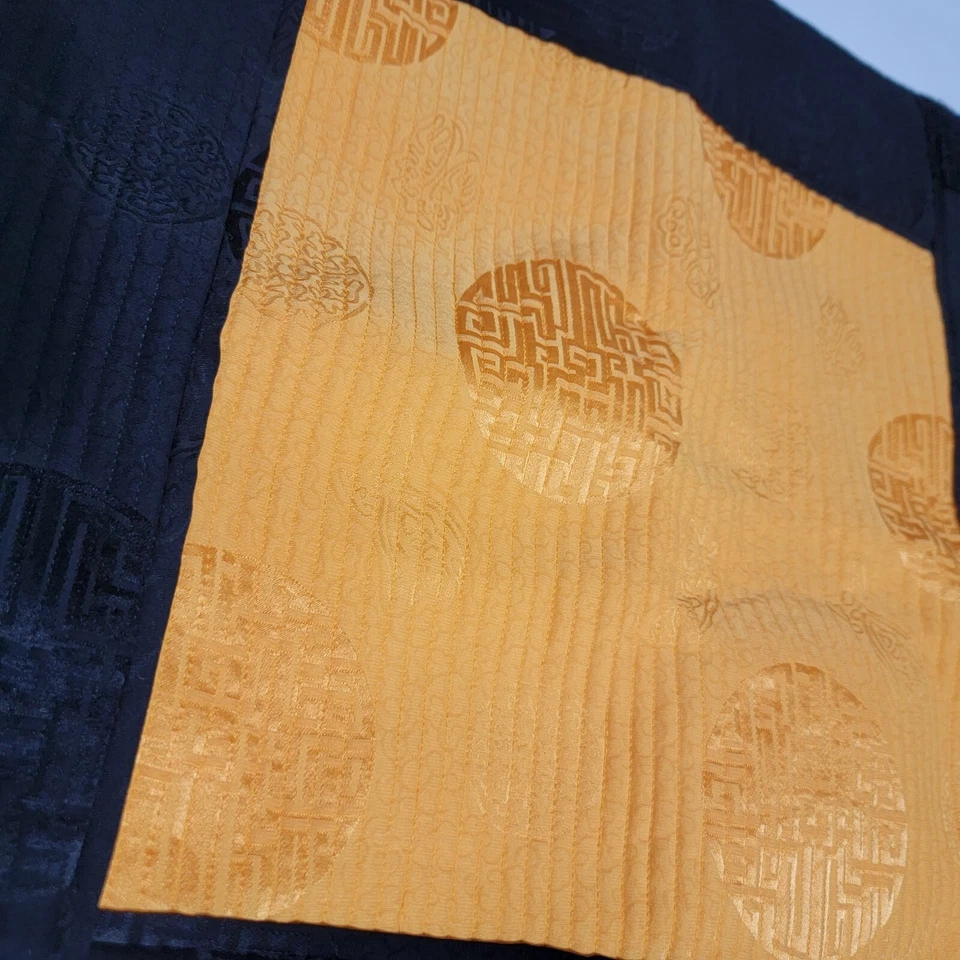 Shanghai Tang Chinese Longevity Print 100% Silk Cushion Cover 17.5” Square - Image 4 of 4