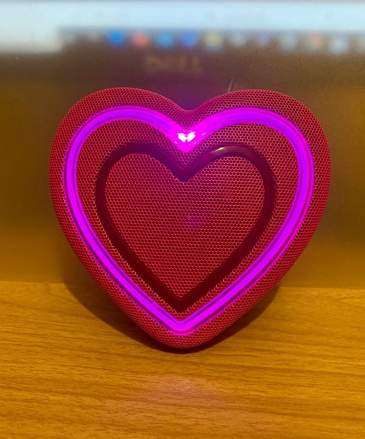 jamoji heart speaker