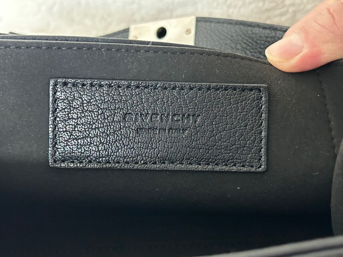 Givenchy GV3 Leather Shoulder Bag | eBay Givenchy GV3 Leather Shoulder Bag | eBay