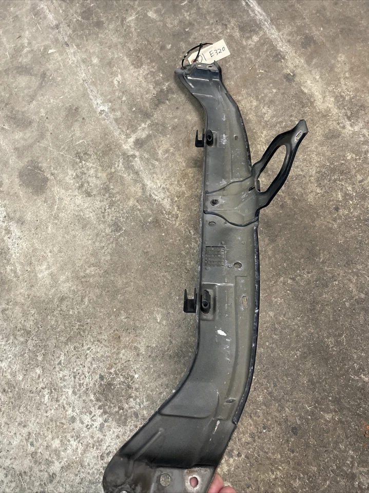 98-02 MERCEDES-BENZ E320 SOPORTE RADIADOR NÚCLEO SOPORTE MARCO TRAVESAÑO Foto 4 de 4