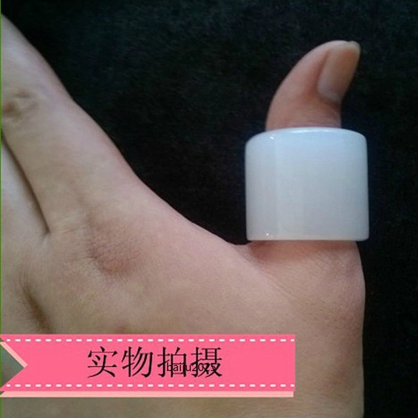 Anillo para pulgar de jade blanco de gamuza clase natural jade blanco Foto 4 de 4