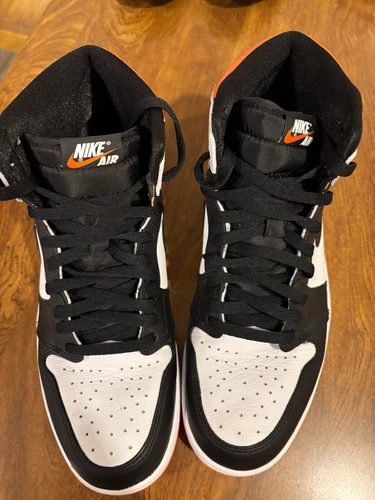 Air Jordan 1 Retro High OG 'Electro Orange'