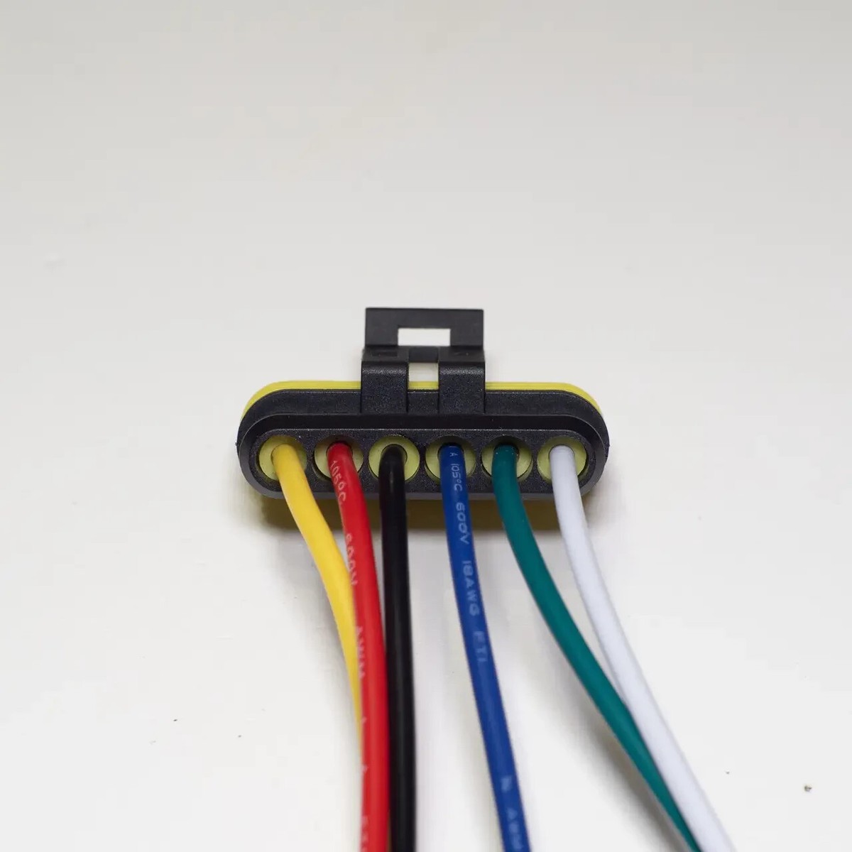 NEW OEM GENUINE CONNECTOR KIT AMP SuperSeal 1.5 (282090-1, 282108