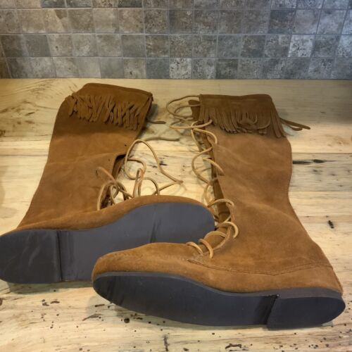 Minnetonka 1922 Fringe Knee High Boots Front Lace Brown Moccasin Men’s Sz 9 NEW - Picture 4 of 20