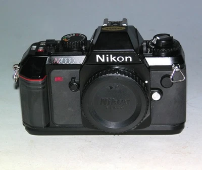 【動作確認済】 Nikon F-301 G0228-23ID フイルム一眼レフ】超個性派！Nikon F301はどんなカメラだったのか