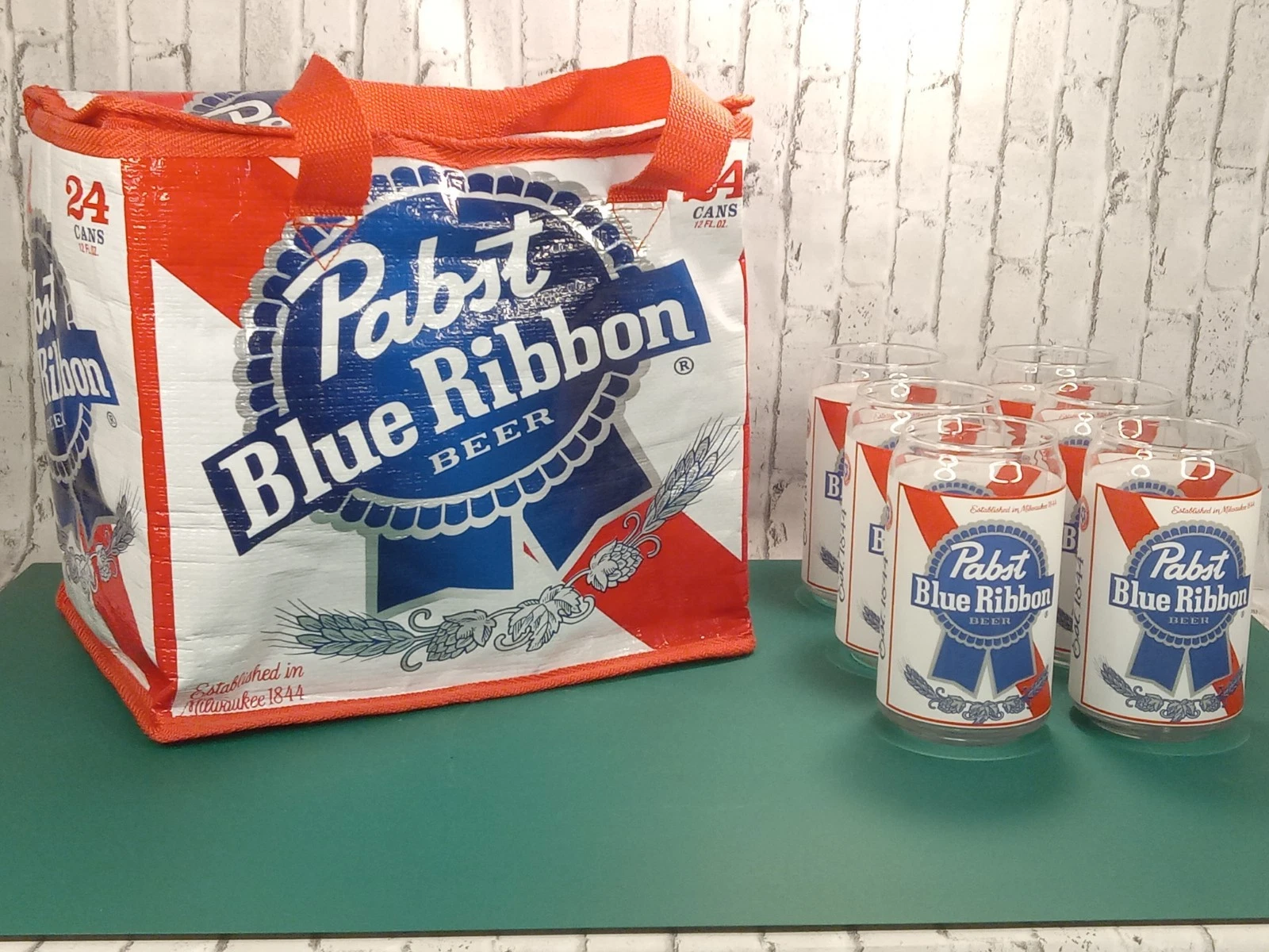 Pabts Blue Ribbon Set of 6 Beer Glasses 12oz W/ 24pk Drink Cooler New Old Stock